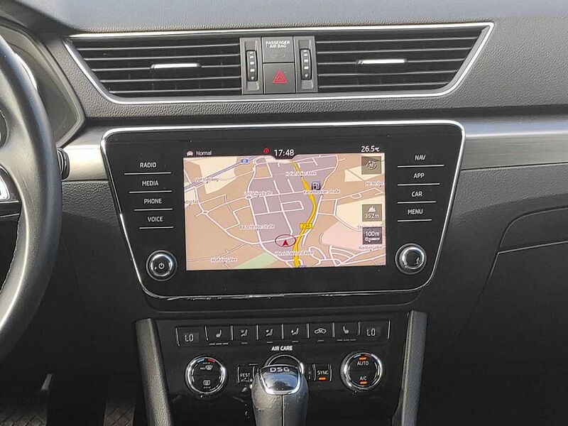 SKODA Superb Combi Style Navigation, Sitzheizung, Panoramadach