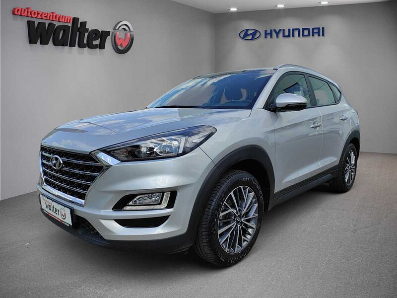 Hyundai Tucson Advantage 2WD 1.6L Navigation, Sitzheizung, Lenkradheizung