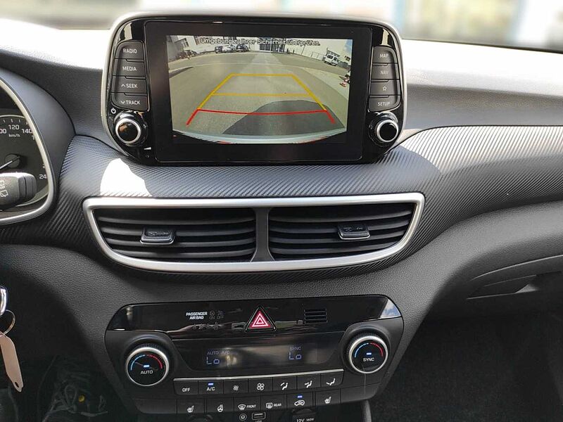 Hyundai Tucson Advantage 2WD 1.6L Navigation, Sitzheizung, Lenkradheizung