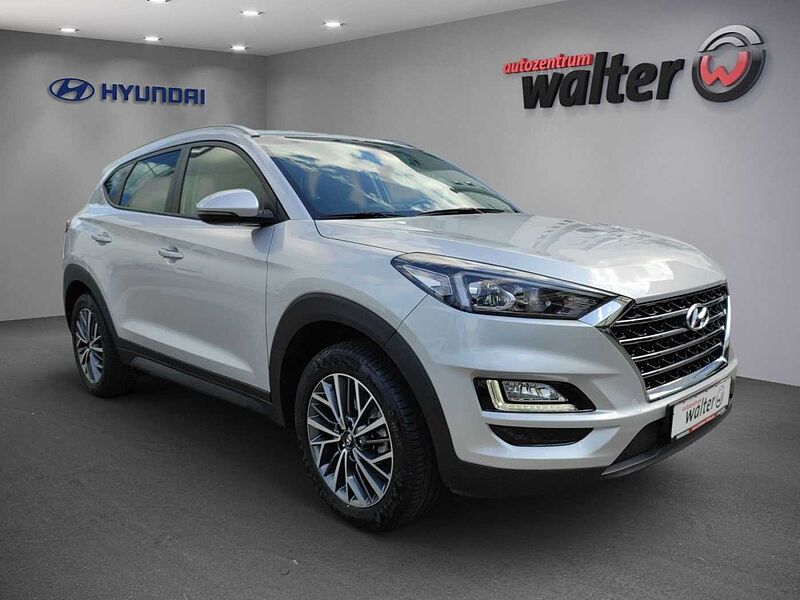 Hyundai Tucson Advantage 2WD 1.6L Navigation, Sitzheizung, Lenkradheizung