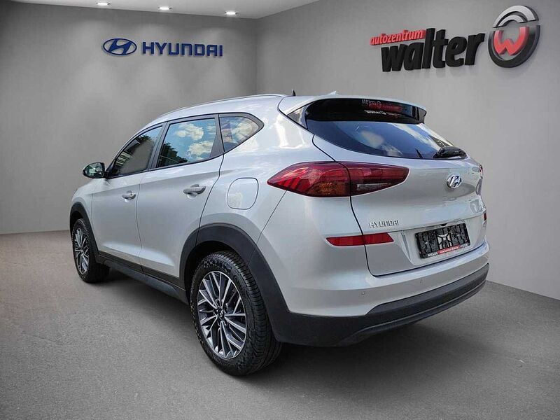 Hyundai Tucson Advantage 2WD 1.6L Navigation, Sitzheizung, Lenkradheizung