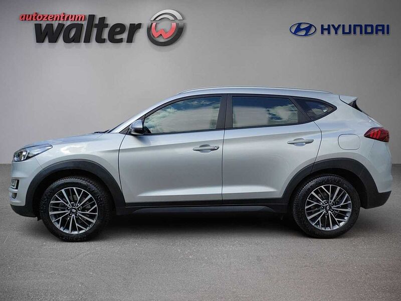 Hyundai Tucson Advantage 2WD 1.6L Navigation, Sitzheizung, Lenkradheizung