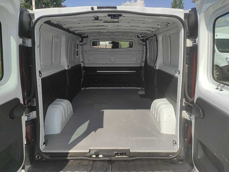 Nissan NV300 Kastenwagen L2H1 2,9t COMFORT