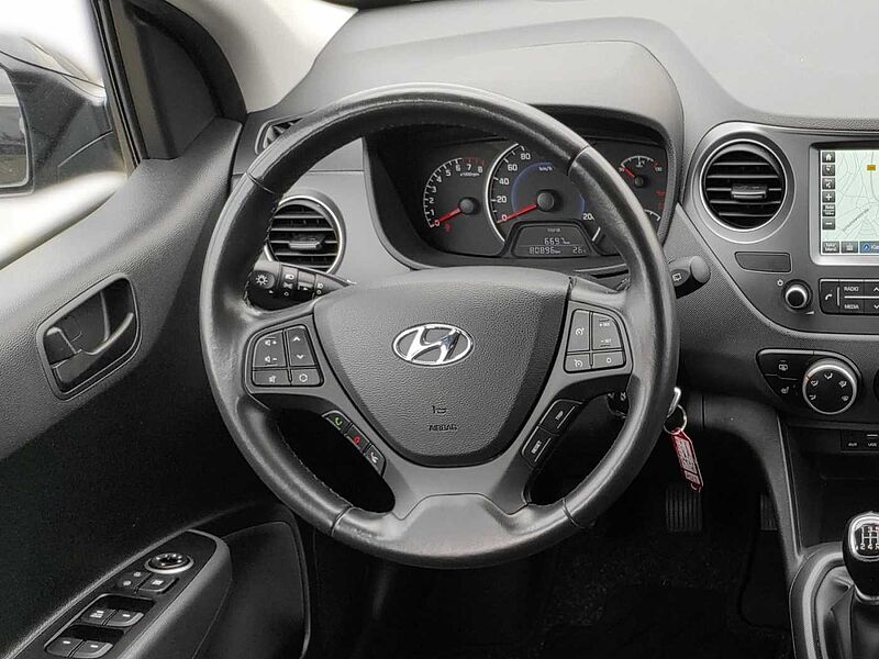 Hyundai i10 YES! Plus Navigation, Sitzheizung, Lenkradheizung, Klimaanlage