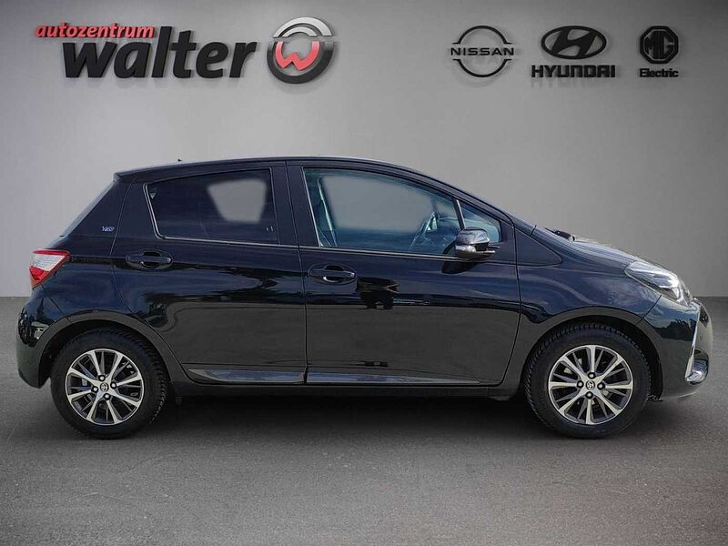 Toyota Yaris Team D 1.4l, Rückfahrkamera, Spurhalteassistent