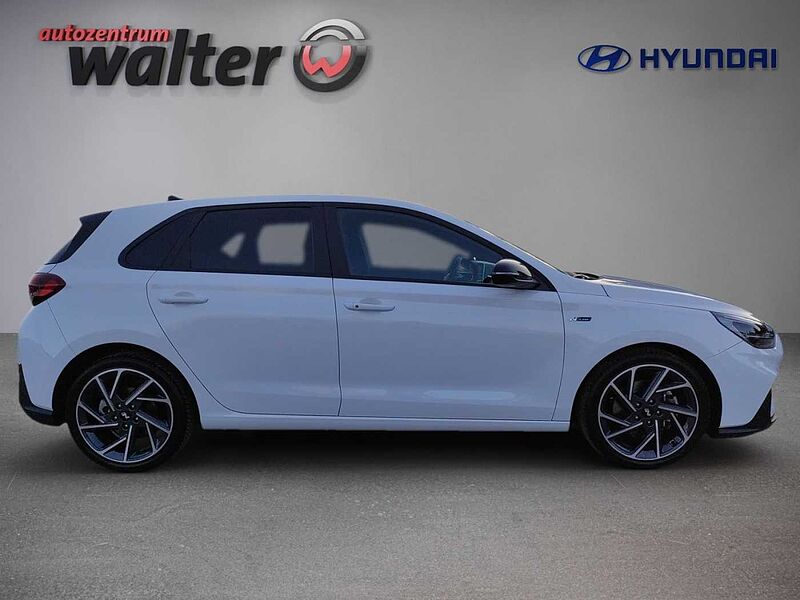 Hyundai i30 N Line Mild-Hybrid 1.5l, Navi, Kamera, Sitzheizung