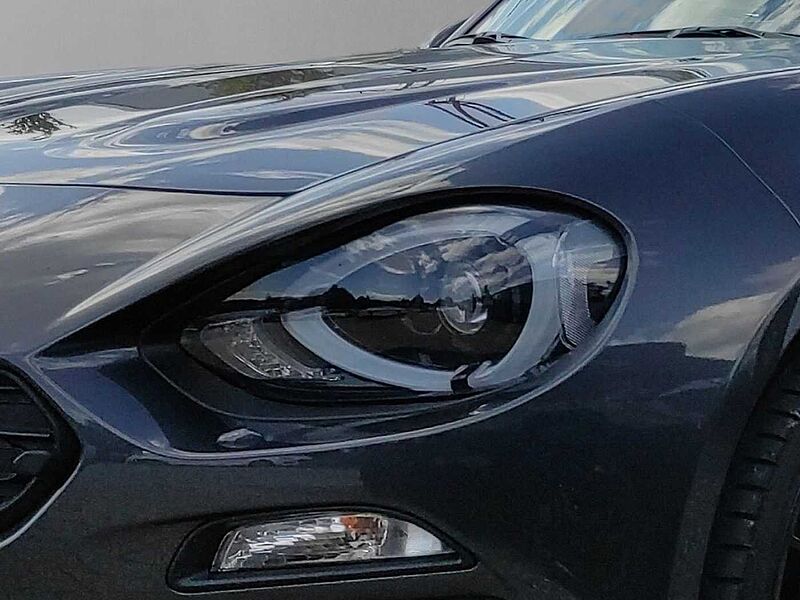 Fiat 124 Spider Lusso 1.4L Sitzheizung, LED, Einparkhilfe