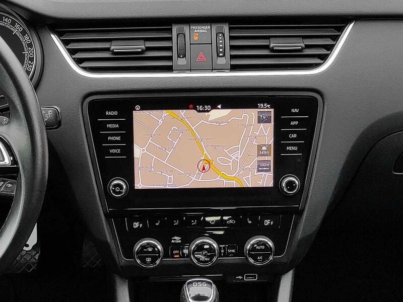 SKODA Octavia Combi Soleil Navigation, Sitzheizung, Kamera, LED, Tempomat