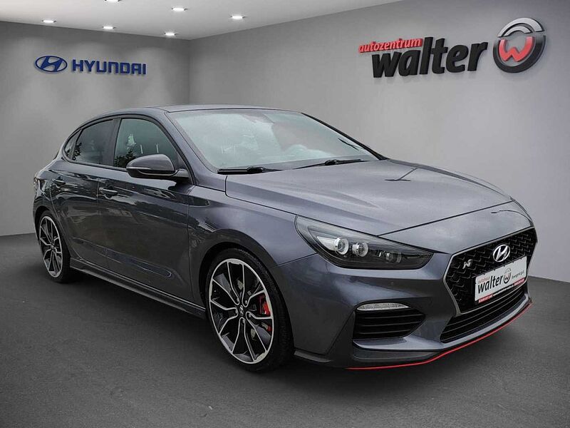 Hyundai i30 Fastback N Performance, Navigation, Komfort-Paket, Querverstrebung, Sitzheizung