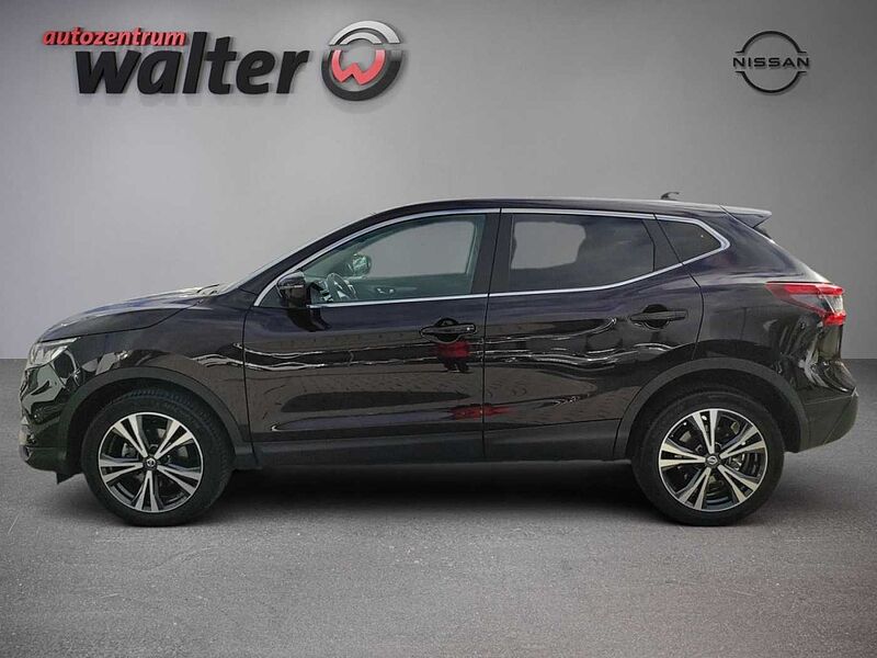 Nissan Qashqai 1.2l DIG-T - N-Connecta / LED / Navi