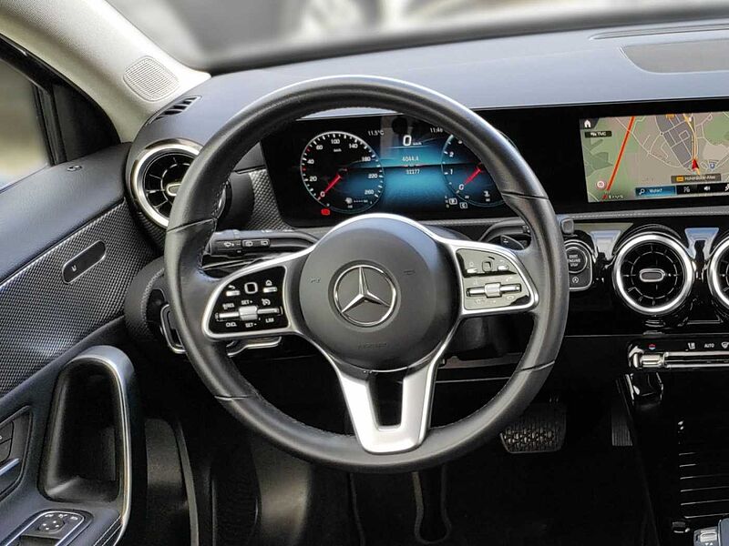 Mercedes-Benz A 180 Progressive, Business, MBUX, Sitzheizung, Tempomat