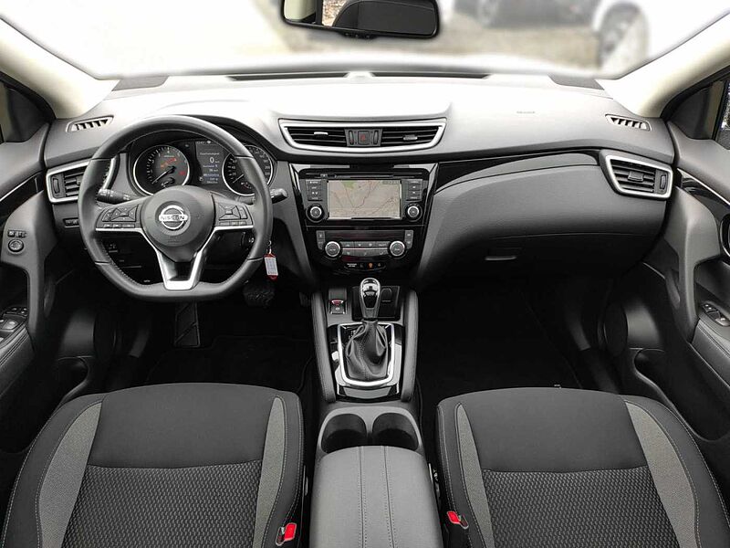 Nissan Qashqai 1.3 DIG-T N-Way Navigation, Sitzheizung, Kamera