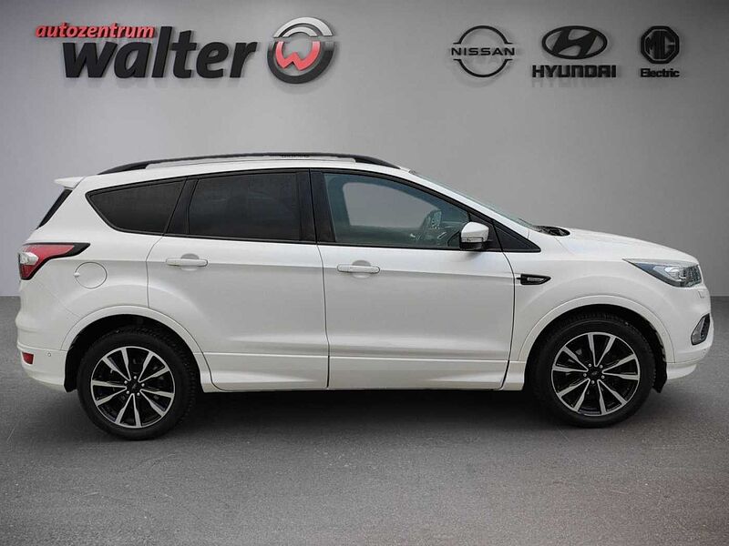 Ford Kuga ST-Line 1.5L Sitzheizung, Navigation, Kamera, Panoramadach