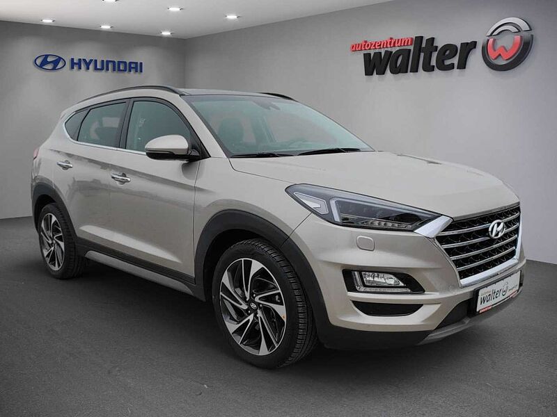 Hyundai Tucson Premium 4WD Navigation, Sitzheizung + Sitzkühlung, ACC, Panoramadach, AHK, Kamer