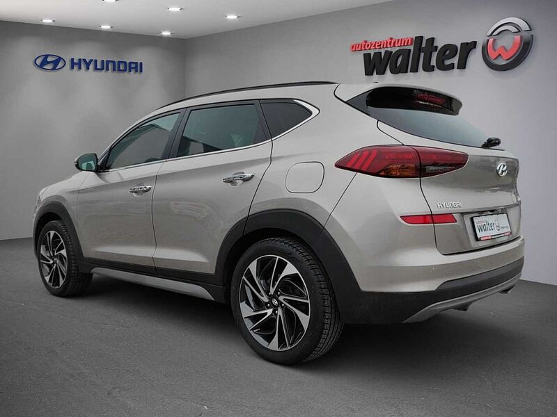 Hyundai Tucson Premium 4WD Navigation, Sitzheizung + Sitzkühlung, ACC, Panoramadach, AHK, Kamer