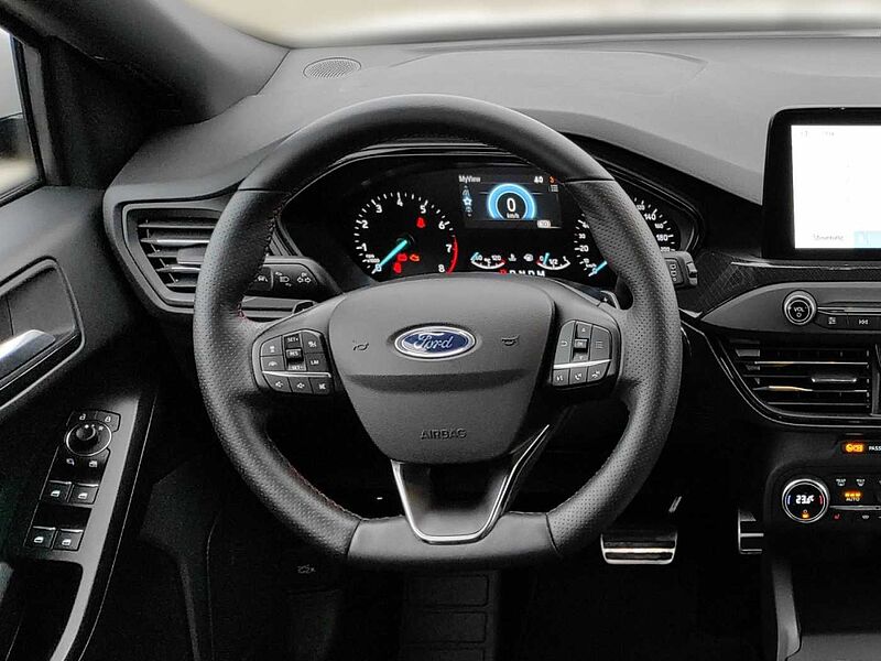 Ford Focus 1.5L ST-Line Navigation, Sitzheizung, Lenkradheizung, Kamera