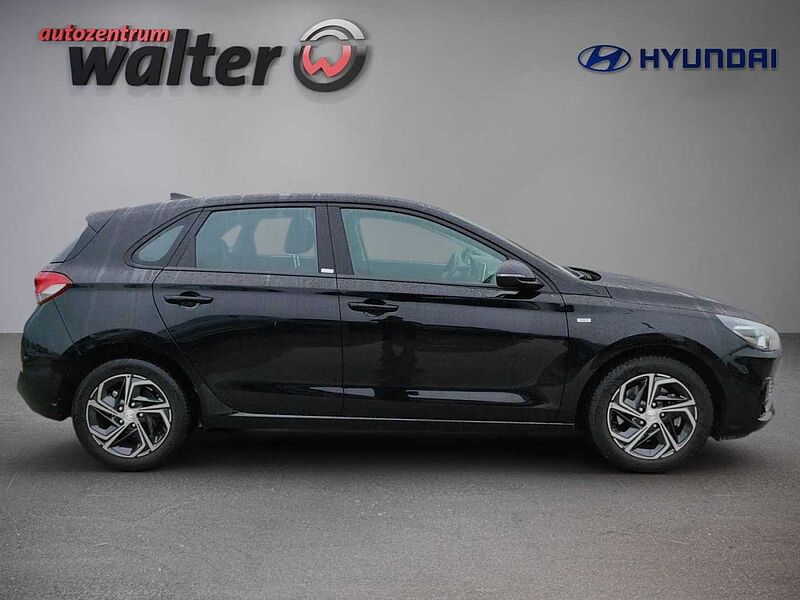 Hyundai i30 1.0l/ Select/ Mild-Hybrid/ Einparkkamera hinten/ Sitzheizung