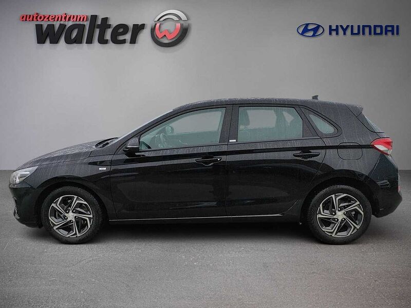 Hyundai i30 1.0l/ Select/ Mild-Hybrid/ Einparkkamera hinten/ Sitzheizung