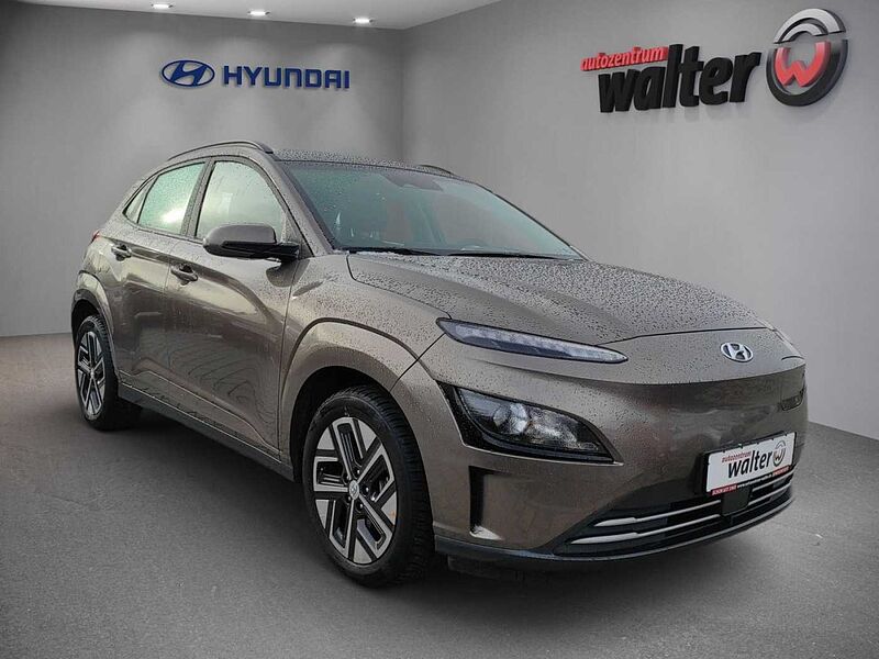 Hyundai Kona 39,2kWh/Elektro/SELECT/Einparkhilfe hinten