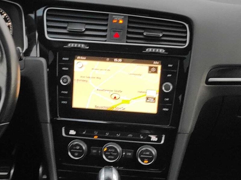 Volkswagen Golf R 4Motion Navigation, ACC, Sitzheizung, Panoramadach