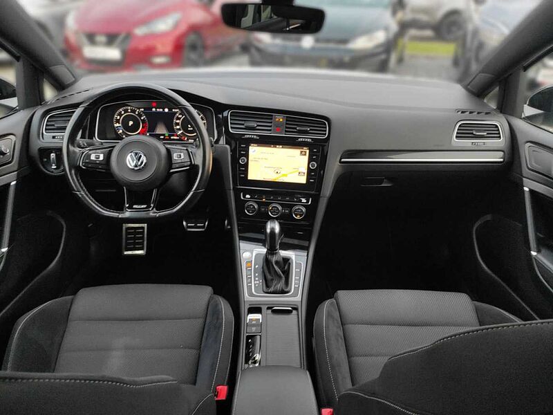 Volkswagen Golf R 4Motion Navigation, ACC, Sitzheizung, Panoramadach