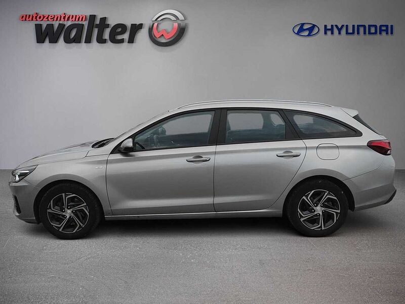 Hyundai i30 1.5l/ Trend/ Mild-Hybrid/ Einparkkamera hinten/ Navi/ beheizbares Lenkrad