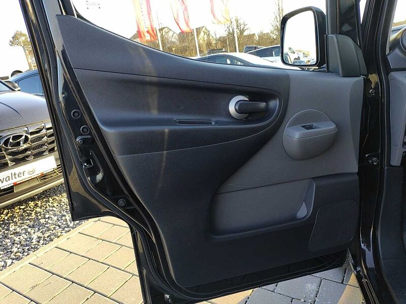 Nissan NV200 1.5l/ Evalia Tekna/ Einparkkamera hinten/ Navi/ Sitzheizung