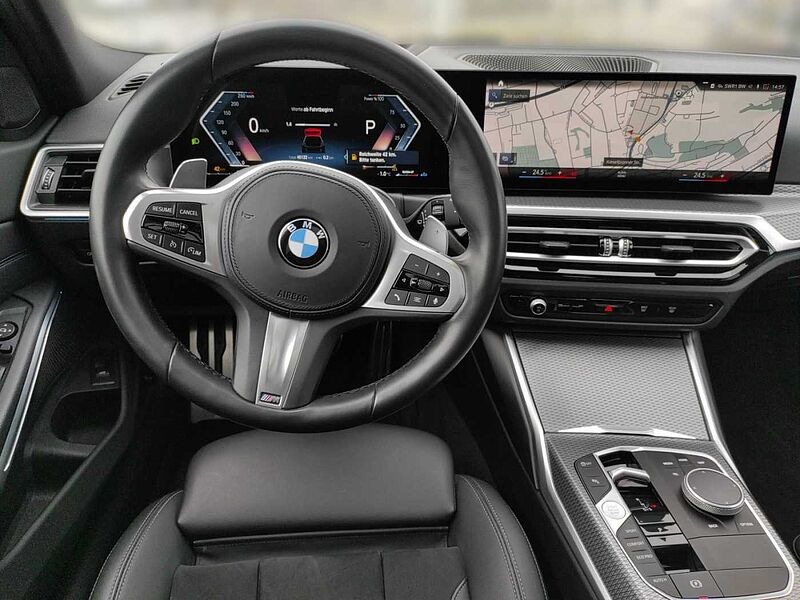 BMW 330 d Mild Hybrid M Sport Panoramadach, Head-Up, Comfort-Paket, Innovations-Paket