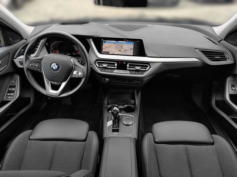 BMW 120 Advantage Navigation, Sitzheizung, Kamera, Head-Up, Harman-Kardon