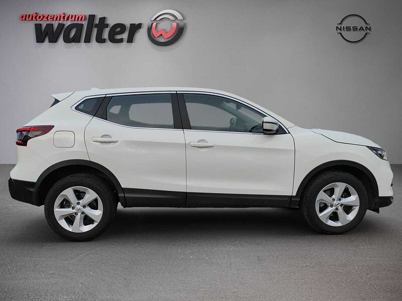 Nissan Qashqai 1.3l  Navi, Sitzheizung vorne, Rückfahrkamera