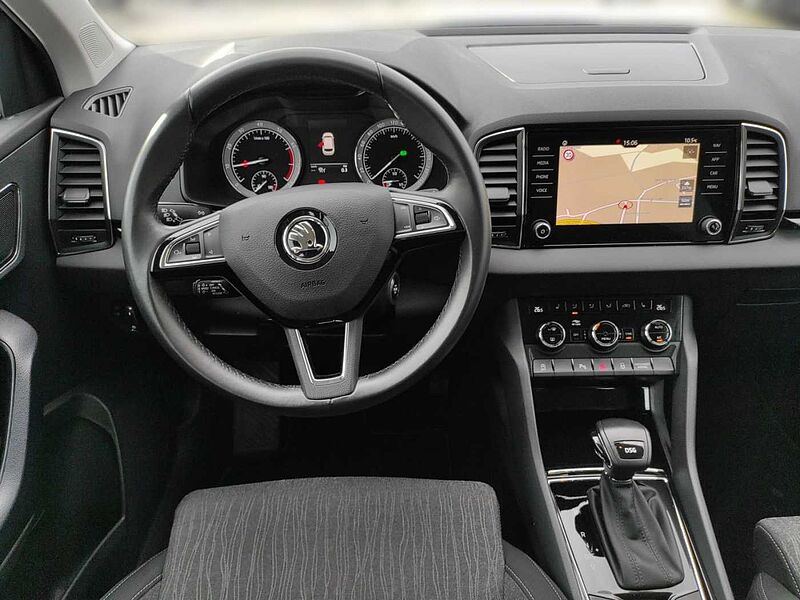 SKODA Karoq 1.5 TSI ACT Style Navigation, Sitzheizung, LED, CarPlay