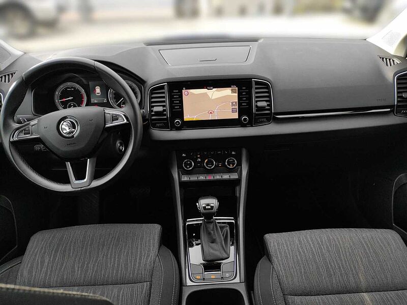 SKODA Karoq 1.5 TSI ACT Style Navigation, Sitzheizung, LED, CarPlay