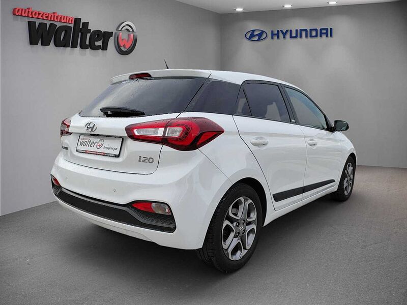 Hyundai i20 1.0 Style Navigation, Kamera, Panoramadach, Sitzheizung