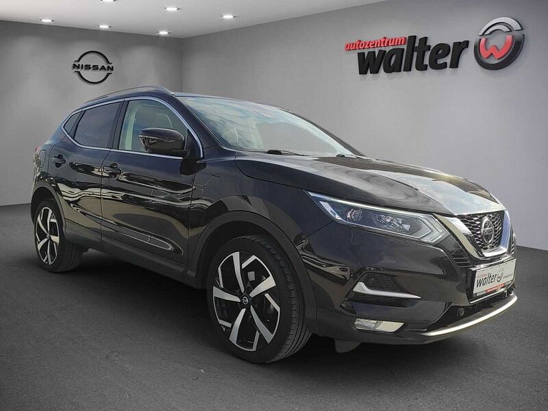 Nissan Qashqai 1.3 Akari, Panorama Glasdach, Kamera System Around View, Navi Akari,