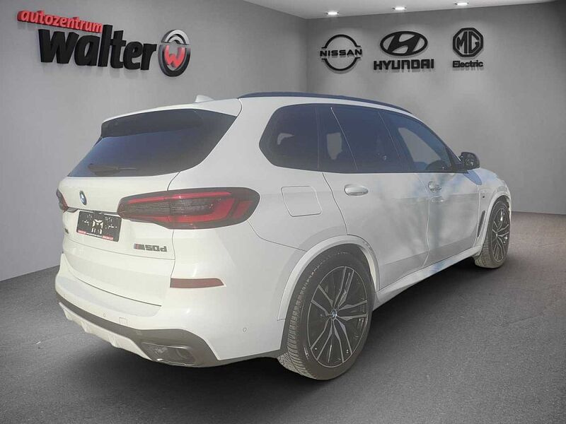 BMW X5 M50d, Innovations-Paket, Driving Assistant Professional, Entertainment-Paket