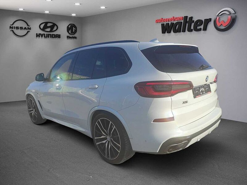 BMW X5 M50d, Innovations-Paket, Driving Assistant Professional, Entertainment-Paket