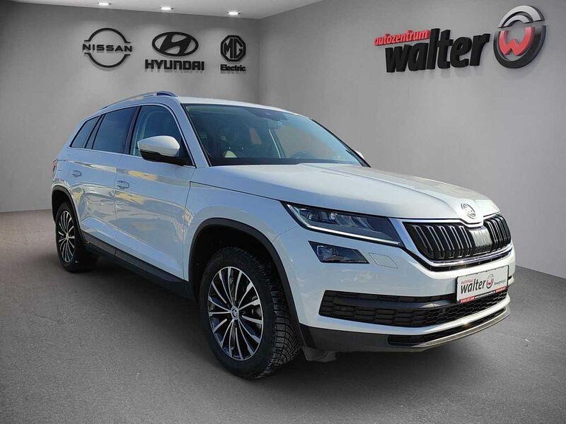 SKODA Kodiaq 2.0 TDI Style 4x4 Standheizung, Columbus, AHK, Panoramadach, Kamera, Kant