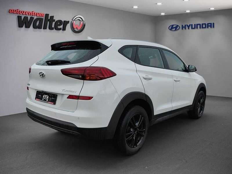 Hyundai Tucson 1.6 Advantage 2WD Navi, Sitzheizung, Tempomat